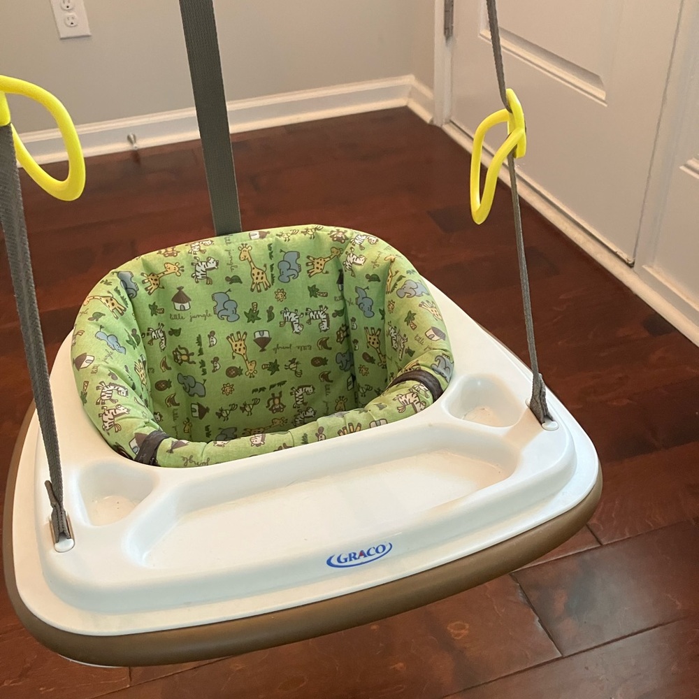 Graco Jumper Bumper, Jolly Jumper, Doorway Jumper in EUC